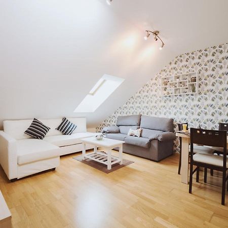 טורדסיאס Apartamento Benita מראה חיצוני תמונה